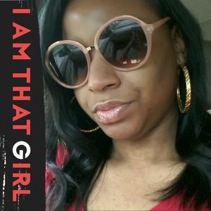 Meet your Posher, Stacie